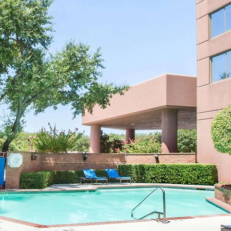 Sonesta Suites Dallas Park Central Buitenkant foto